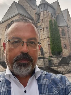 abcc4cf1-812d-41b7-b97f-50ead42eb40c